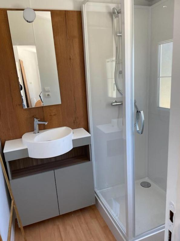 Hotel Tiny House Souvans Exterior foto